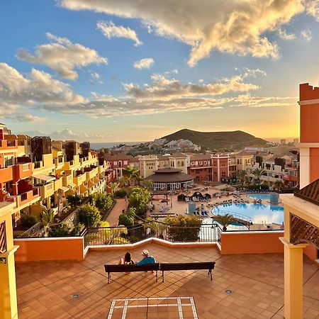 Sunny Apartment & Heated Pool Los Cristianos  Extérieur photo