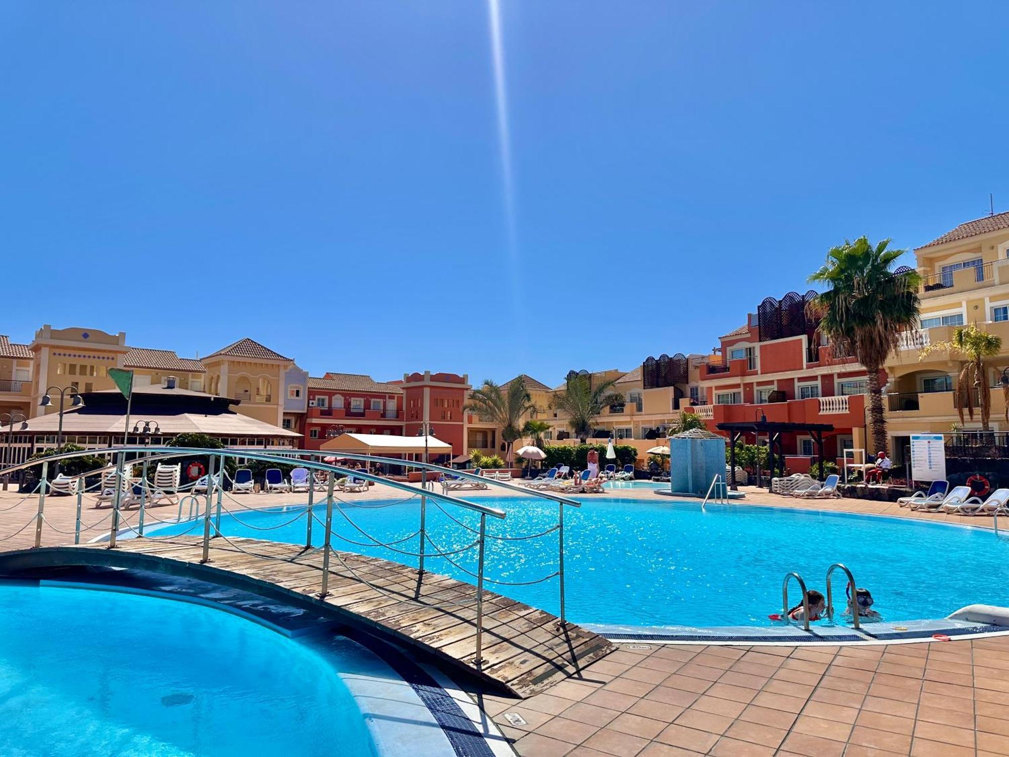 Sunny Apartment & Heated Pool Los Cristianos  Extérieur photo